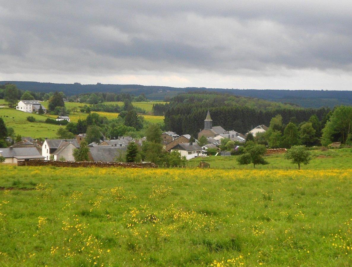 Gite De La Lavandiere A Ucimont Exterior foto
